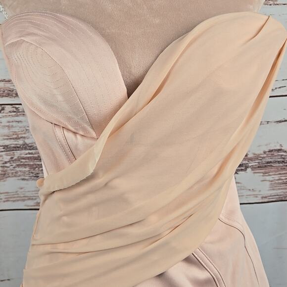 House of CB Gisou blush satin strapless dress Size Large - Picture 2 of 8